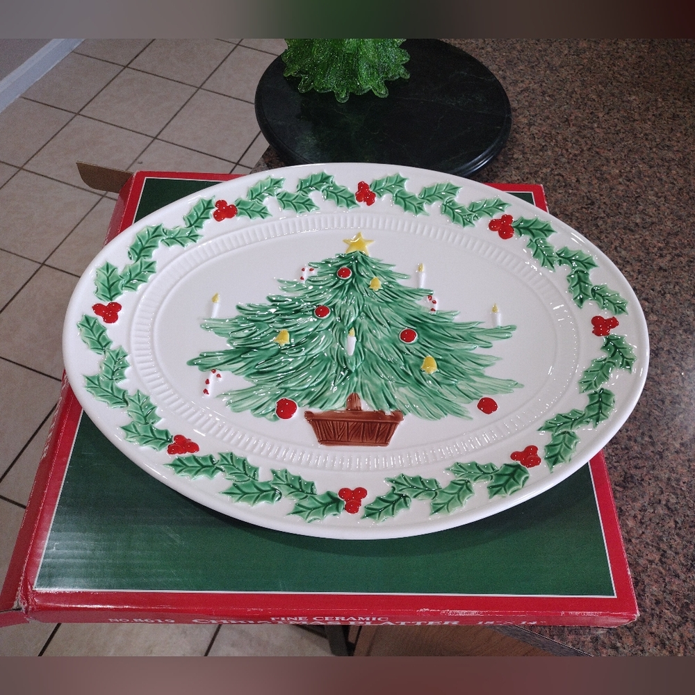 NWT Christmas Tree 18" X 14" Platter Fine  Ceramic